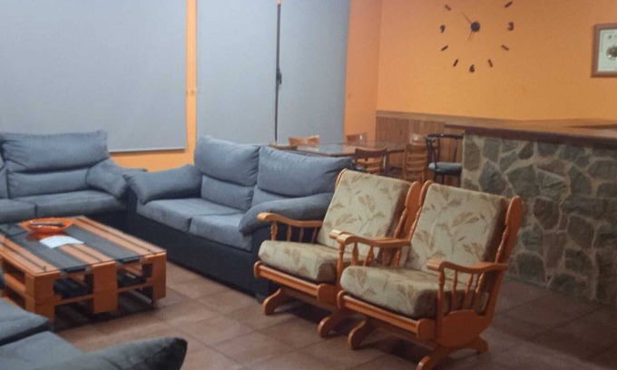 Adradas Casa | Casa rural 'Molino' con vistas a la montaña, terraza privada y jardín privado
