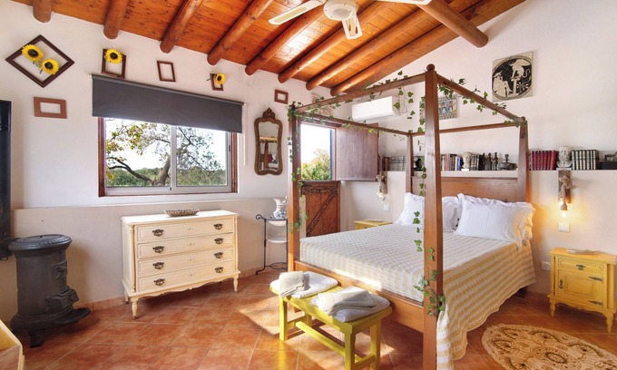 Tavira Villa | Casa rural "Quinta do Mestre - Casa do Campo" con vistas al mar, jardín compartido y Wi-Fi