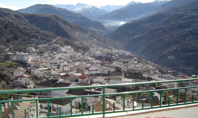 Guejar Sierra Cabaña | Casa con impresionantes vistas a Sierra Nevada VTAGR/01727
