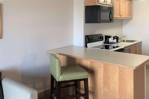 Clarksville Hotel | Country Inn & Suites by Radisson, Clarksville, TN