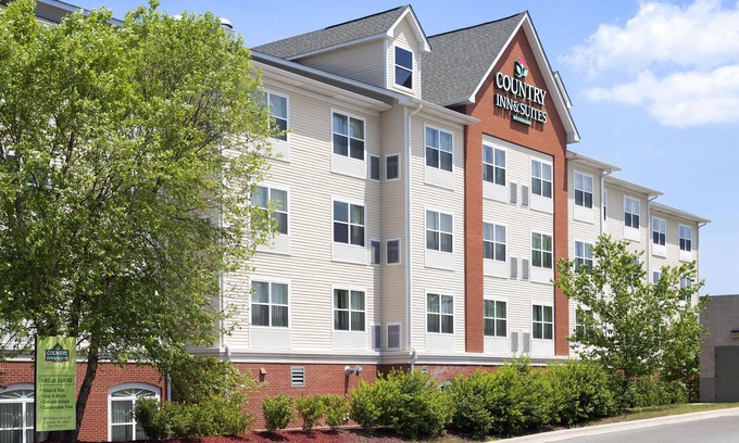 Concord Hotel | Country Inn & Suites by Radisson, Concord (Kannapolis), NC