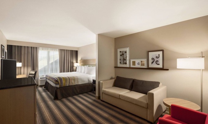 Milan Hotel | Country Inn & Suites by Radisson, Sandusky South, OH