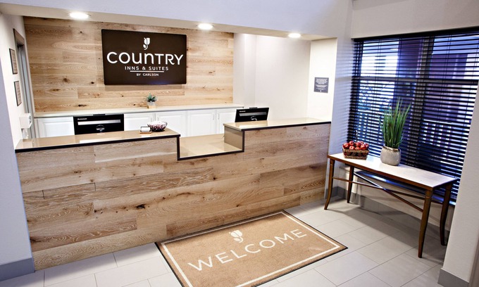 Mechanicsburg Hotel | Country Inn & Suites by Radisson, Harrisburg West Mechanicsburg