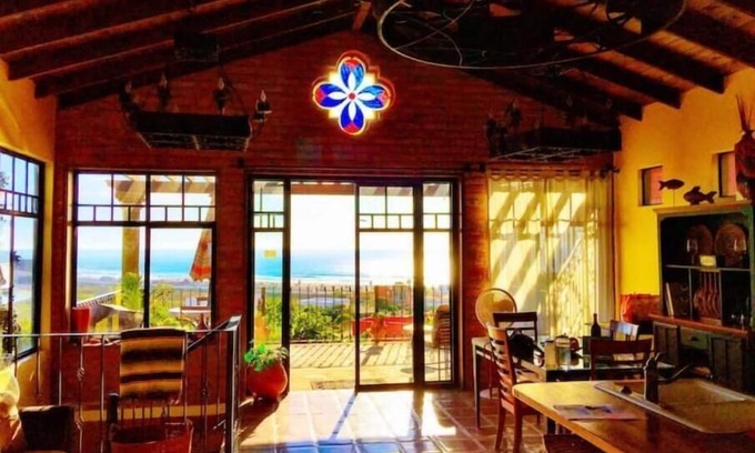 La Misión Casa | Country Living with gorgeous ocean/beach/river/mtn view -1/2 hr. to Wine Country