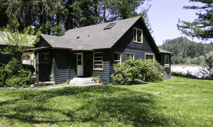 Crescent City Casa | Country Redwood Home With Remarkable Smith River Views