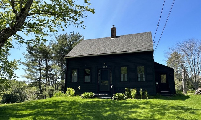Thomaston Otro | Country setting near town center and all the amenities of mid coast Maine