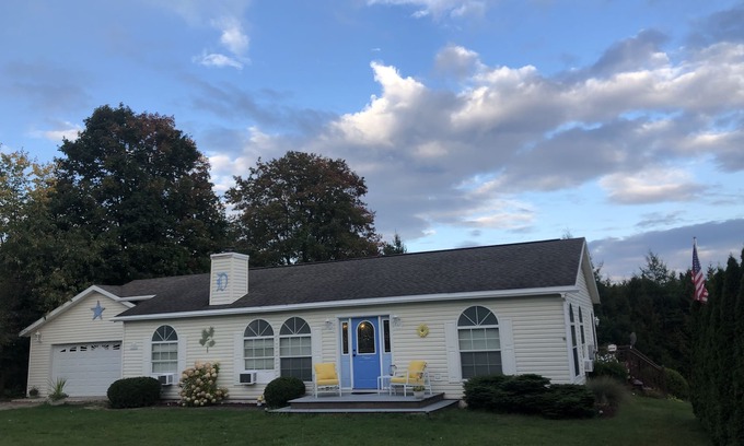 Petoskey Casa | Country setting. Two miles from downtown Petoskey.