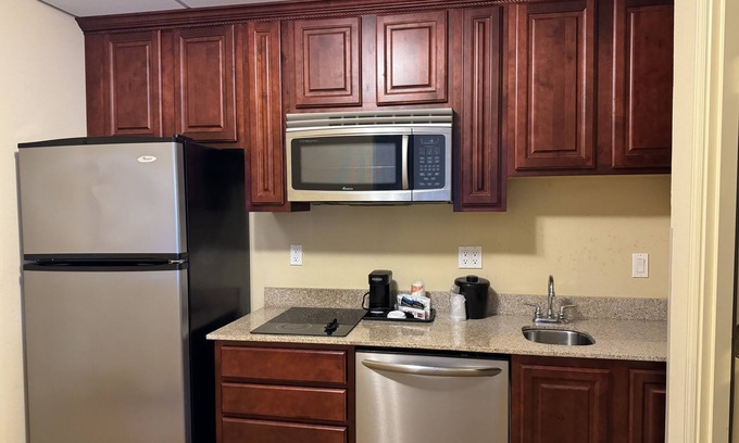 Galloway Hotel | Country Suites Absecon (Atlantic City, NJ)