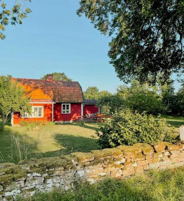 Farjestaden Casa | Country Villa From 1929 Near Öland Bridge