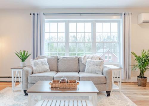 Gorham Apartamento | Countryside Oasis Charming 1BR Farmhouse Getaway