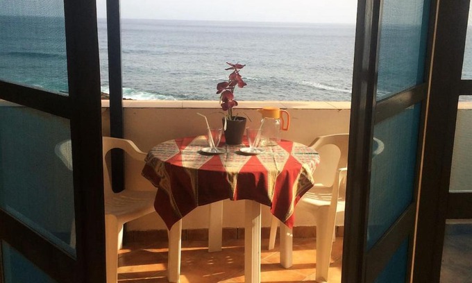 Praia Apartamento | Couple Getaway with Panoramic Ocean View