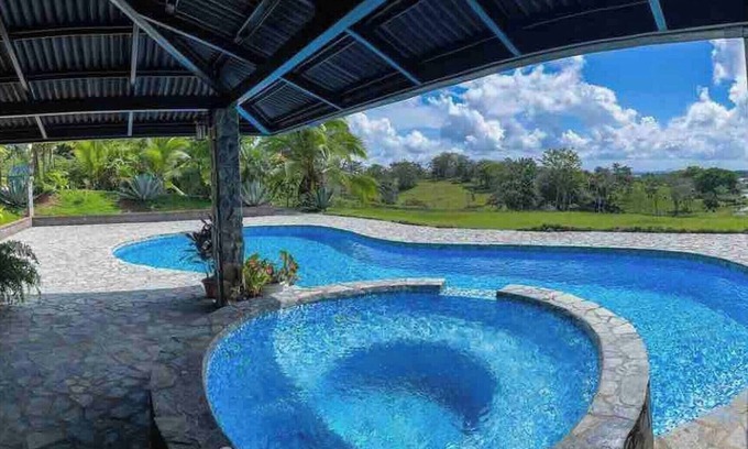 Colon Otro | Couple's Room - Total Connection with Nature