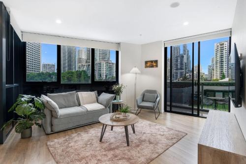 Surfers Paradise Apartamento | Couples Escape in Ruby Surfers Paradise - CoastHM