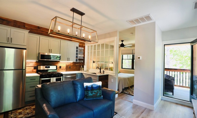 Holderness Casa | Couples Getaway overlooking Squam Channel
