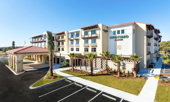 St. Augustine Beach Hotel | Courtyard by Marriott St. Augustine Beach