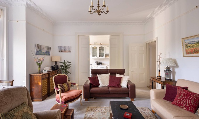 Wimbledon Apartamento | Courtside Charms, by Veeve