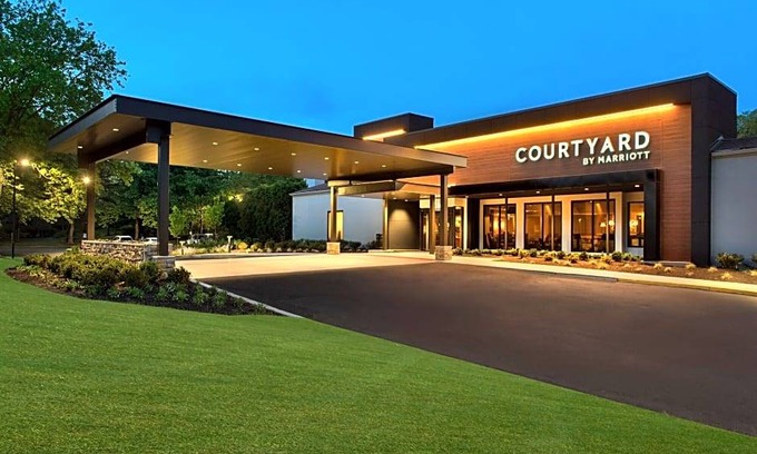 Red Bank - Tinton Falls Hotel | Courtyard by Marriott Lincroft Red Bank