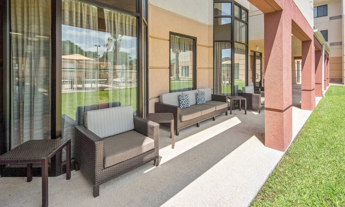 Wellborn Hotel | Courtyard by Marriott Bryan College Station