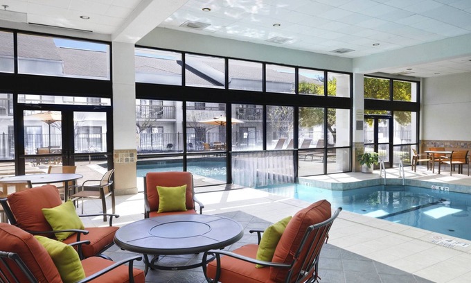 Arlington Hotel | Courtyard by Marriott Dallas Arlington/Entertainment Dist