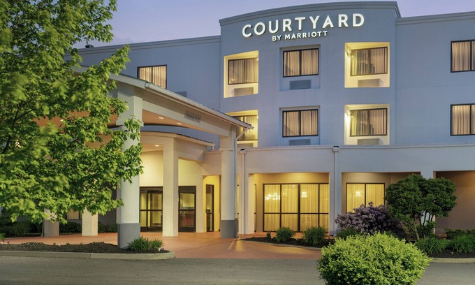 Kingston Hotel | Courtyard by Marriott Kingston