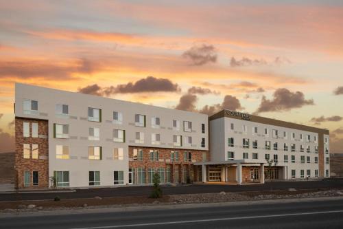 Sparks Hotel | Courtyard by Marriott Reno Sparks