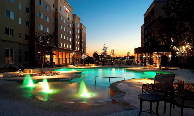 Far North Central Hotel | Courtyard by Marriott San Antonio Six Flags at The Rim