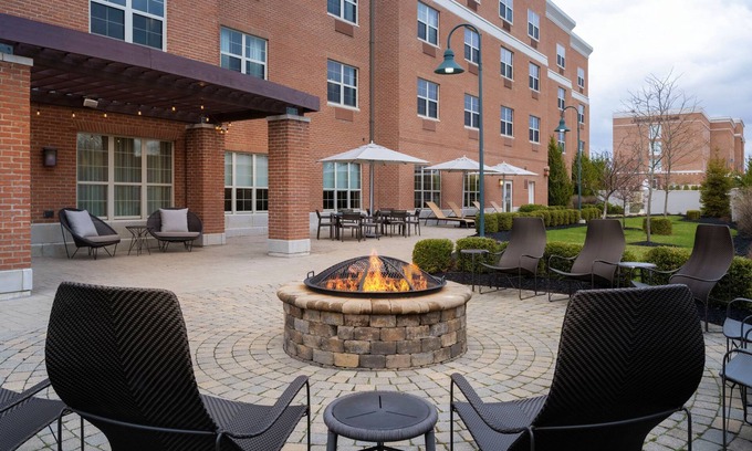 New Albany Hotel | Courtyard Columbus New Albany
