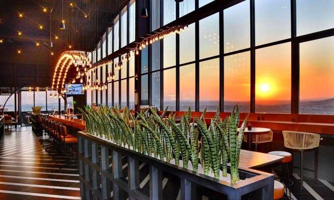 Greater Johannesburg Metropolitan Area Hotel | Courtyard Hotel Waterfall City