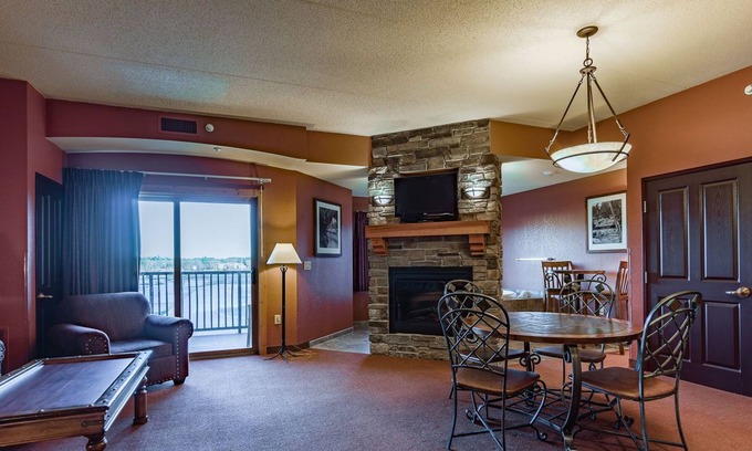 Wisconsin Dells Condominio | PATIO. Tina JACUZZI. Mes de marzo = acceso al parque acuático