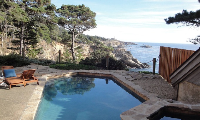 Timber Cove Casa | Cove House, frente al mar dramático con piscina en la Costa Salvaje Sonoma
