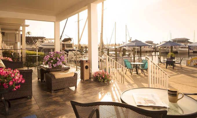Old Naples Hotel | Cove Inn on Naples Bay