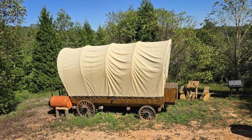 Lenoir Otro | Covered Wagons Hill Camp - WAGON 4
