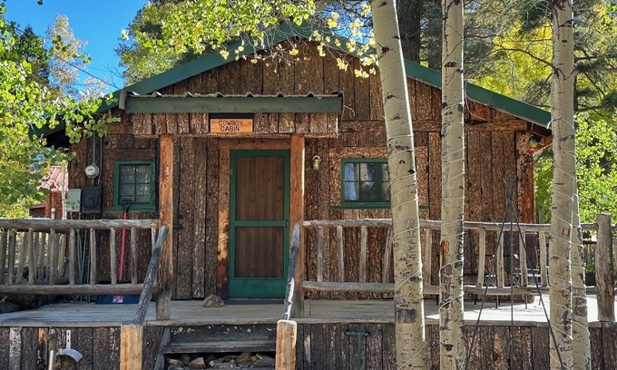 Red River Casa | Cowboy Cabin Red River NM
