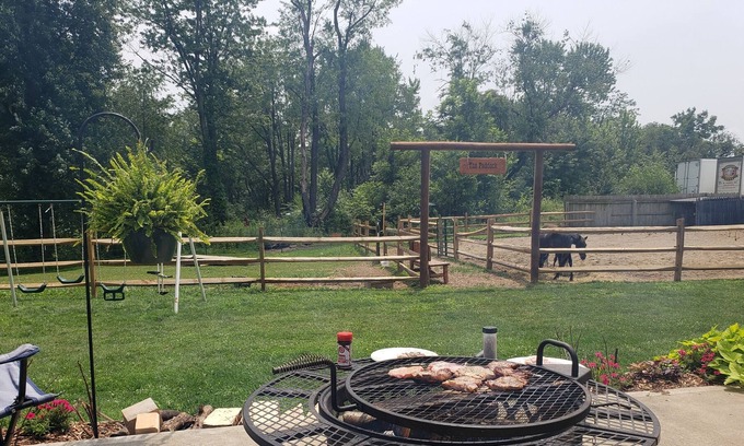 Dundee Casa | Cowgirl Quarters