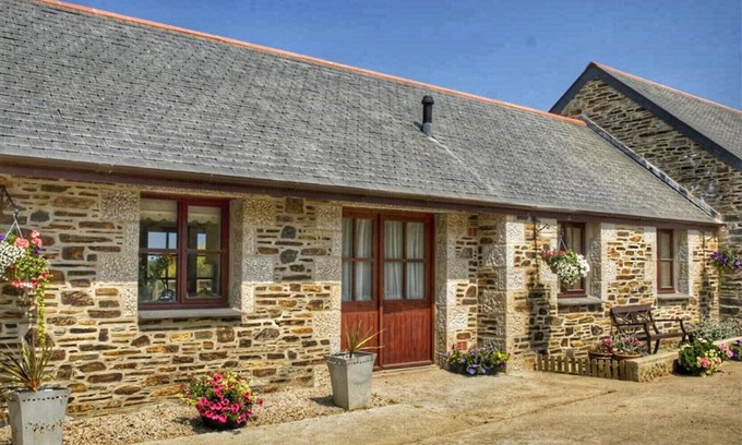 Camborne Cabaña | Cowslip, Gwitihian with views over St Ives Bay