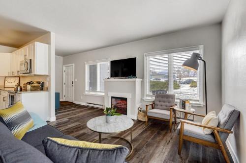 Buena Vista Casa | Coyote Condo - Pet-Friendly Downtown Mountain View