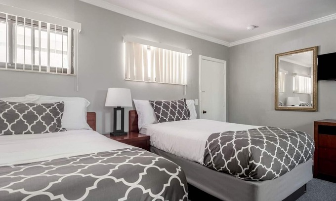 Riverview Apartamento | Acogedora Habitación Privada con Baño| Duermen 4| Estacionamiento gratis