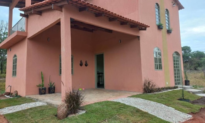 Pirenopolis Cabaña | Coziness and nature in a rural house for five people