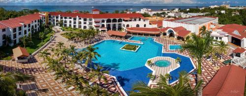 Colonos Cuzamil Hotel | Cozumel Hotel & Resort Trademark Collection by Wyndham