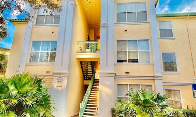 Lindfields Condominio | Cozy 1-1 Condo for a Romantic Getaway!