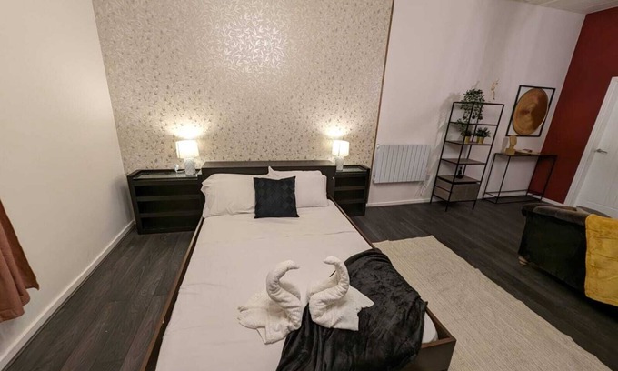 Bury Apartamento | Cozy 1 Bed Apartment with Kitchen in Town