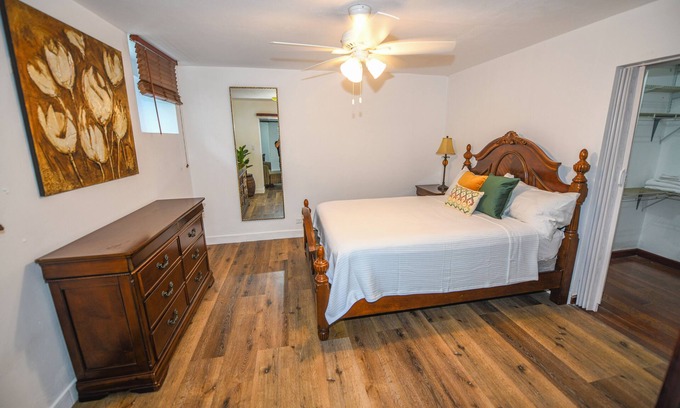 Pembroke Apartamento | Cozy 1 bed-Apt in Quiet Pembroke-5 mins from Hamilton and Admiralty Beach