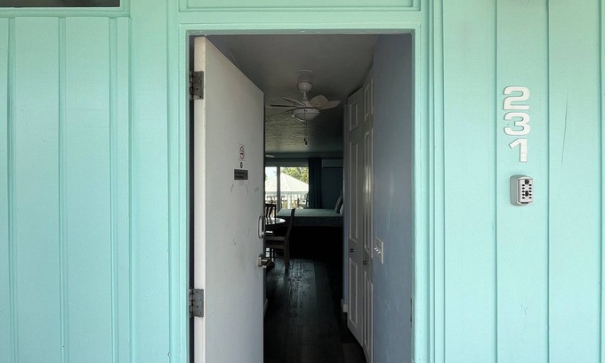 Cedar Key Condominio | Cozy 1-bedroom 231 condo in charming Cedar Key with WiFi, AC