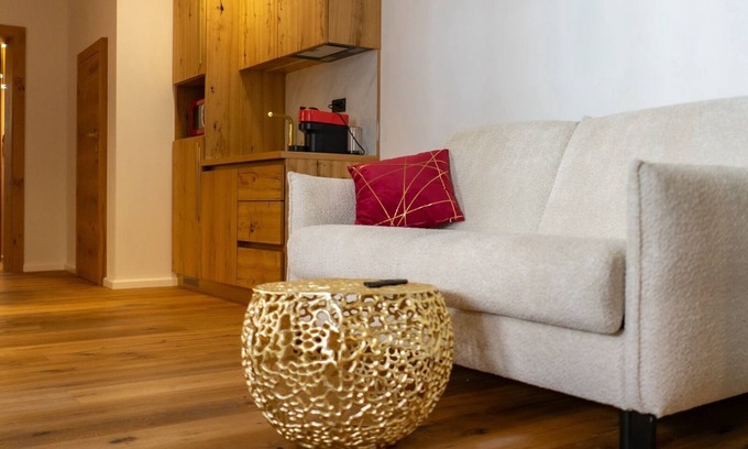 Cesky Krumlov Apartamento | Cozy 1-bedroom apartment in historical old town of Český Krumlov.