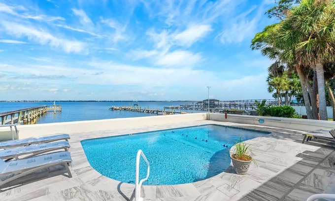 Tropic Apartamento | Cozy 1-bedroom apartment in Melbourne on the Indian River. Newly Renovated