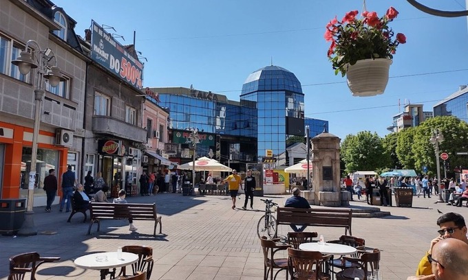 City Center Apartamento | Cozy 1-bedroom apartment with WiFi, AC in beautiful Nis