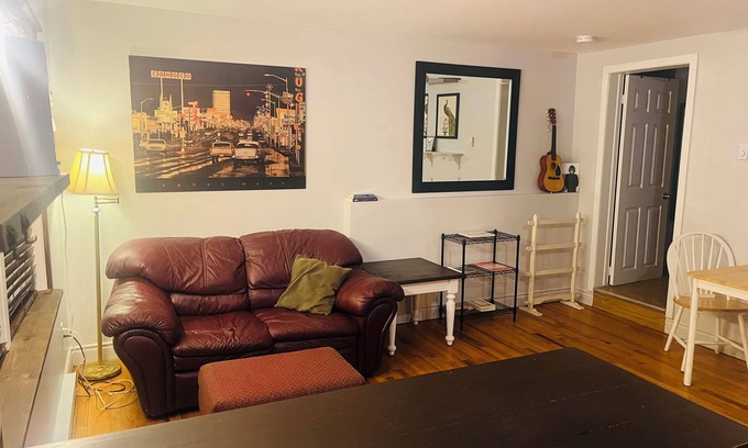 Waterford Valley Casa | Cozy 1 bedroom close to dt next to river