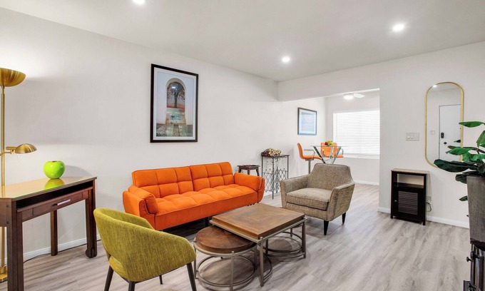 The Mesa Condominio | Cozy 1-bedroom condo in peaceful Palm Springs 1-mile from downtown with WiFi, AC
