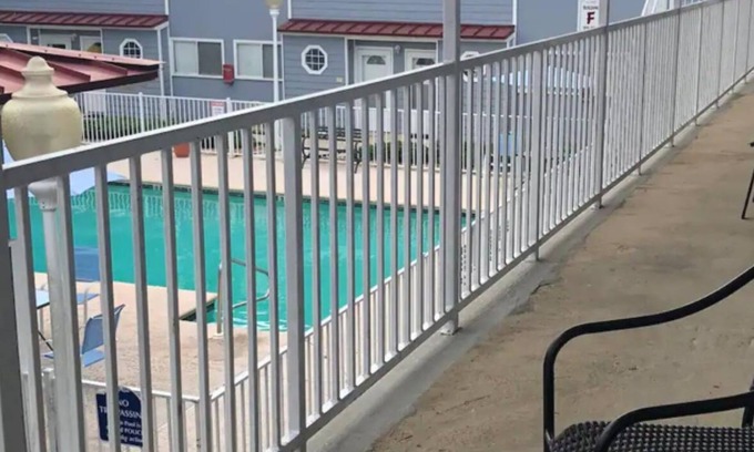 Biloxi Condominio | Cozy 1-bedroom condo in gorgeous Biloxi with fitness room, WiFi