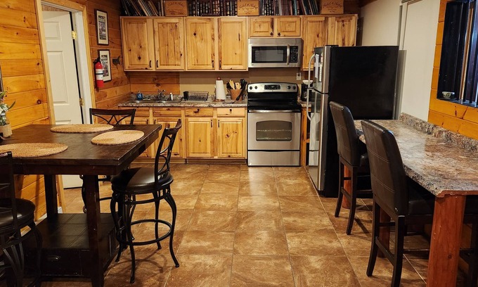 Fishs Eddy Casa | Cozy 1-bedroom in charming Fishs Eddy with WiFi